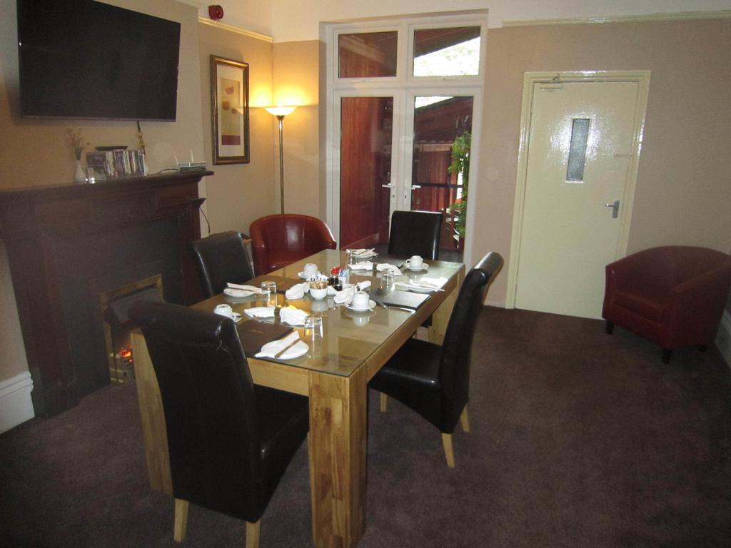 The Caribbean Hotel Doncaster Esterno foto