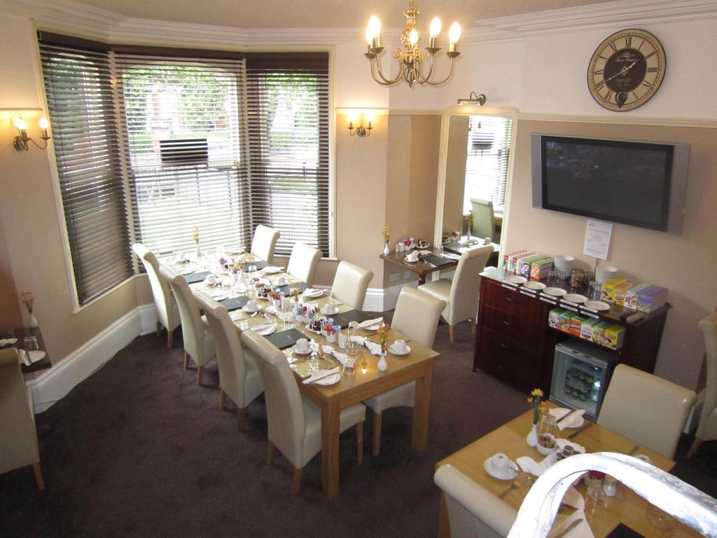 The Caribbean Hotel Doncaster Esterno foto